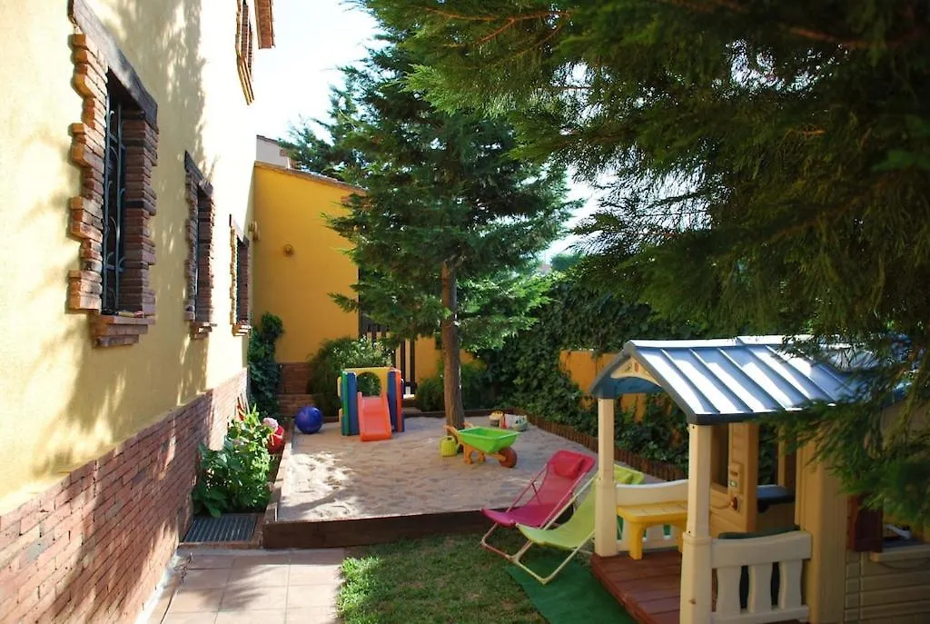 Preciosa Villa Cerca Playa Gran Jardin Piscina Privada Vallada Y Barbacoa Wifi Tarragona