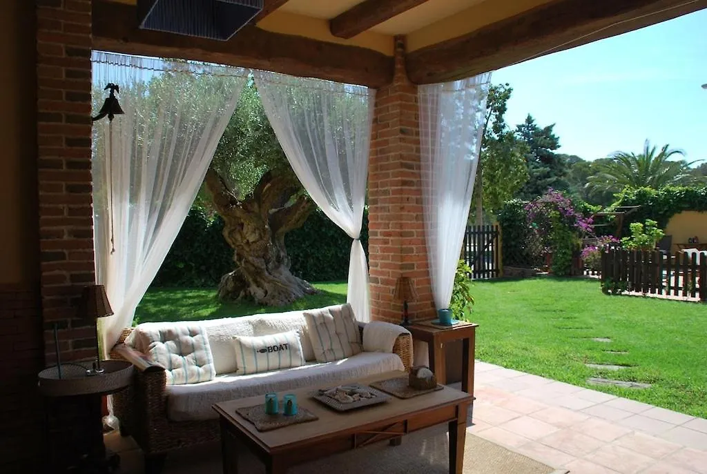 Preciosa Villa Cerca Playa Gran Jardin Piscina Privada Vallada Y Barbacoa Wifi Tarragona
